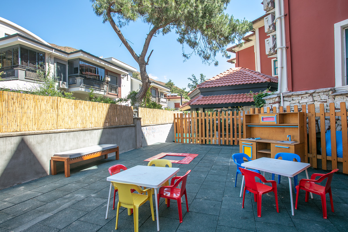 grand aquarium hotel kids club